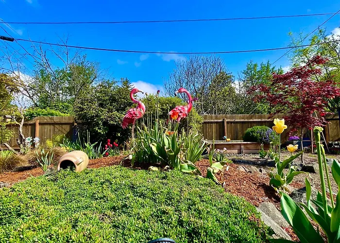 Colorful 50\'S Ranch In The Heart Of Eugene