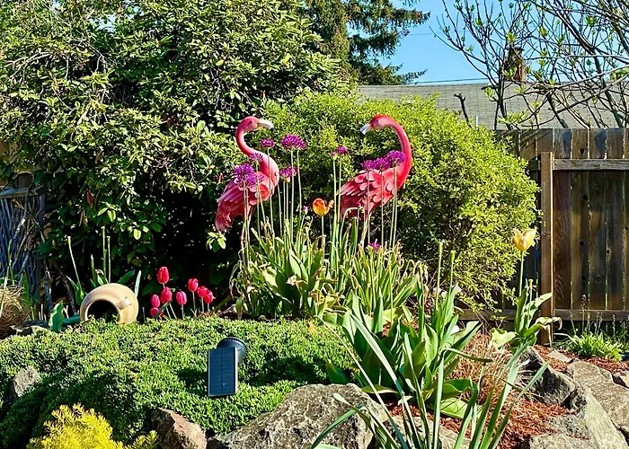 Colorful 50\'S Ranch In The Heart Of Eugene